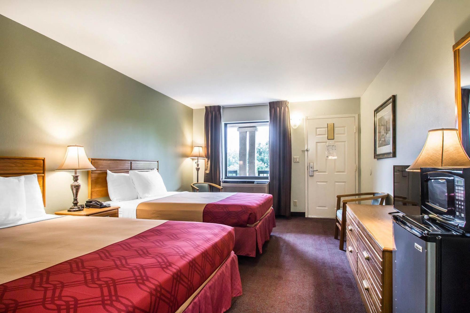 Baymont By Wyndham Branson Thousand Hills Екстериор снимка